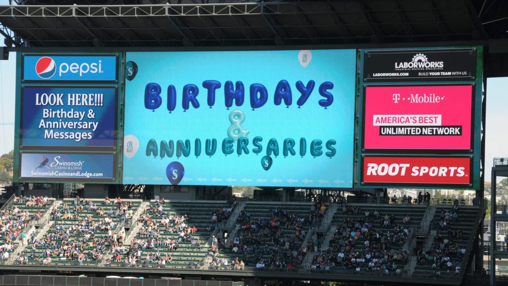 baseball game scoreboard