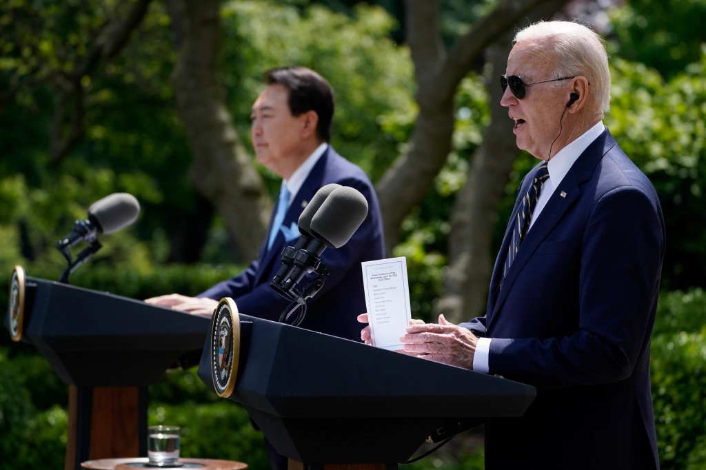 la times joe biden cheat sheet