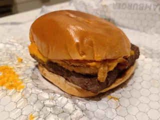 wendy's cheeseburger