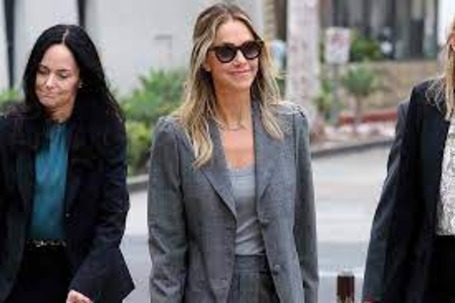 Kevin Costner's Ex Breaks Down in Tears After Hearing Accusations From