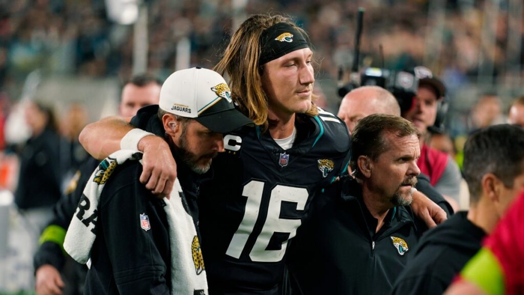 trevor lawrence injury