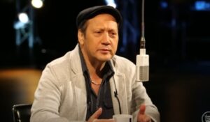 Rob Schneider Explains How He Shut Down De Niro With Unexpected Response