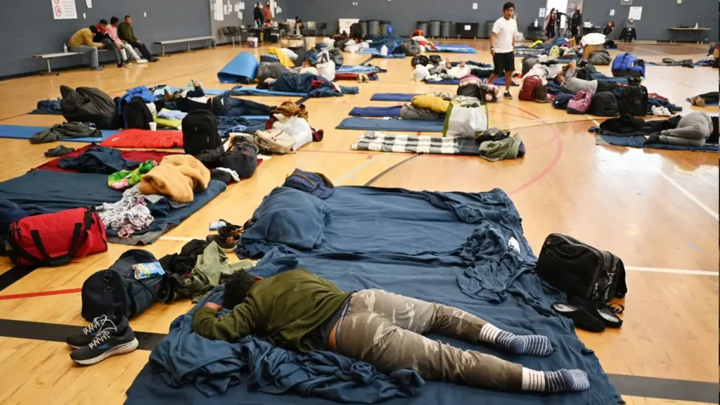 migrants denver breaking point