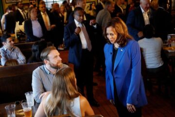 kamala harris pittsburgh primanti brothers