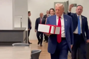 trump gift