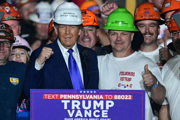 trump with steelworkers