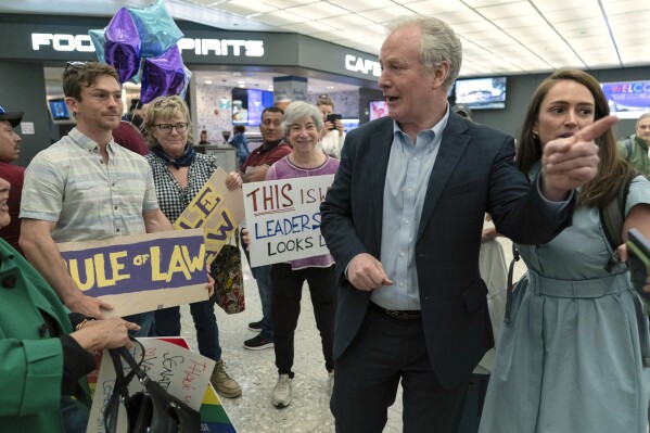 democrat trip to el salvador