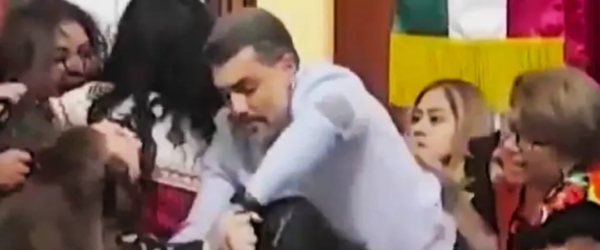mexican lawmakers brawl