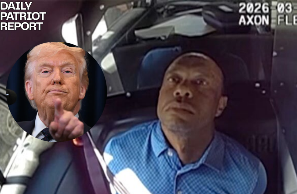 tiger woods talking with the president